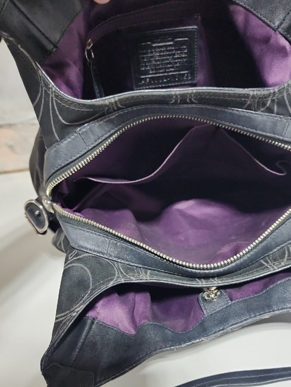 Coach Black Signature Shoulder Bag with Silver Hardware - Picture 6 of 8